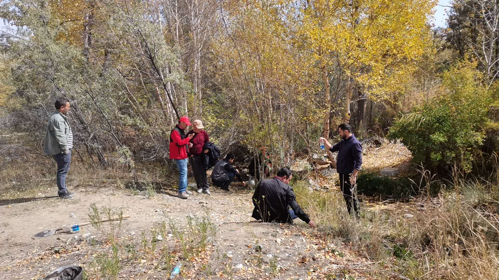 吉國沙金礦考察